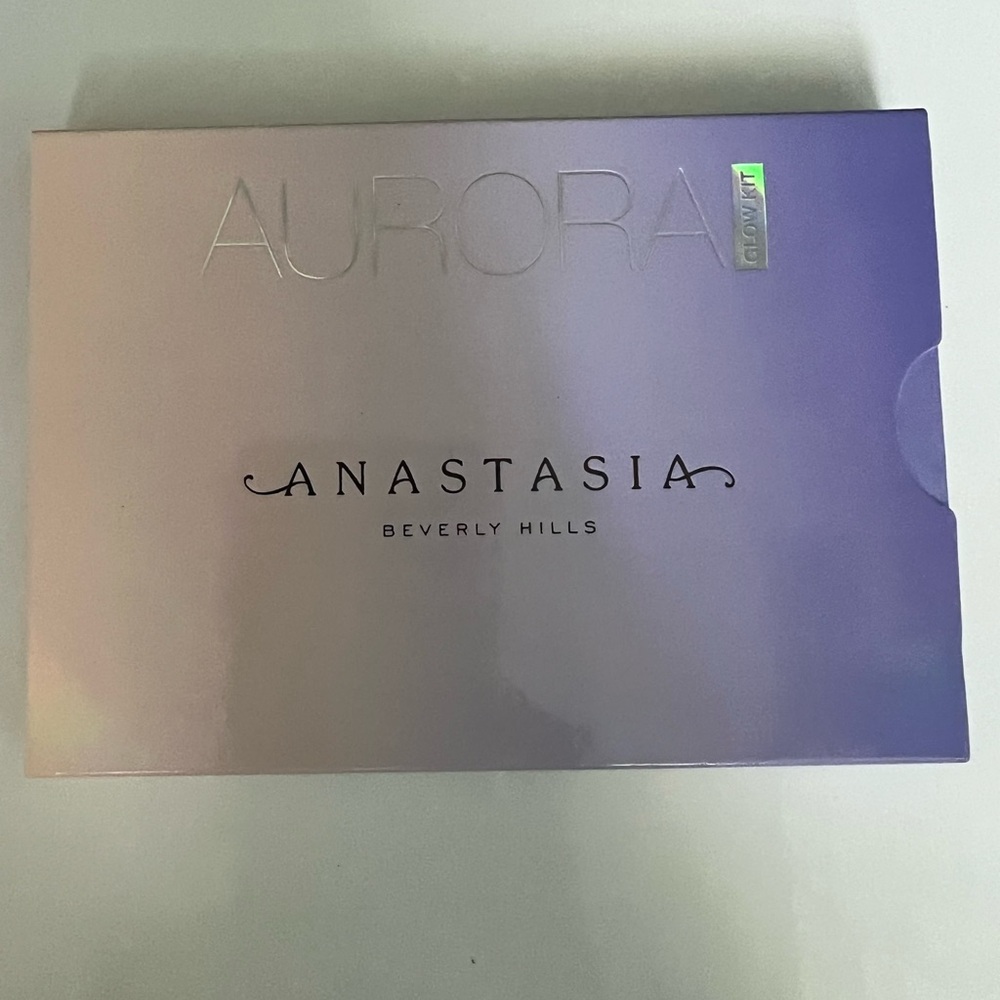 Anastasia Beverly Hills Aurora Palette in Lavender